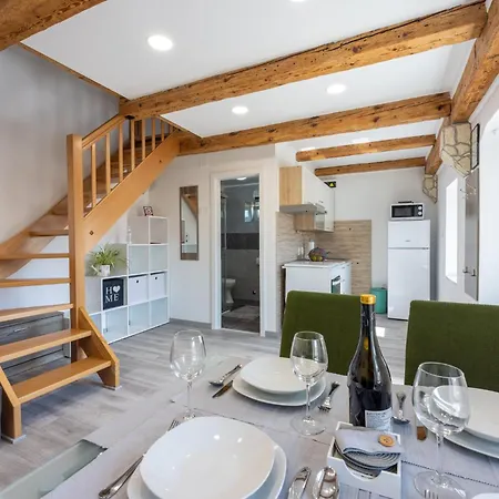 Holiday home Kuca Za Odmor Tena