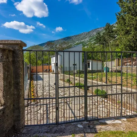 Сasa de vacaciones Kuca Za Odmor Tena