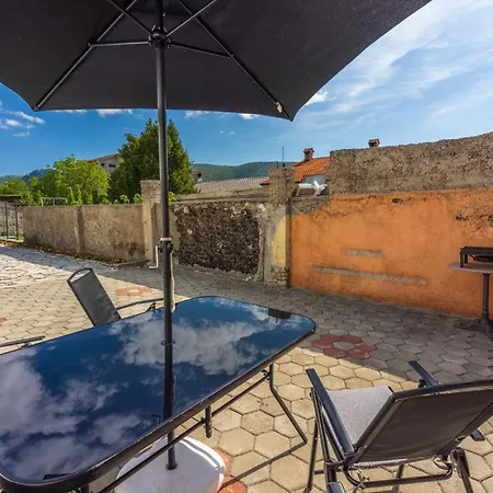 Kuca Za Odmor Tena Сasa de vacaciones Tribalj (Primorsko-Goranska)