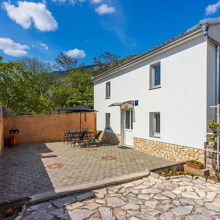 Holiday home Kuca Za Odmor Tena Tribalj (Primorsko-Goranska)