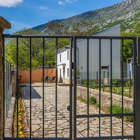 Holiday home Kuca Za Odmor Tena