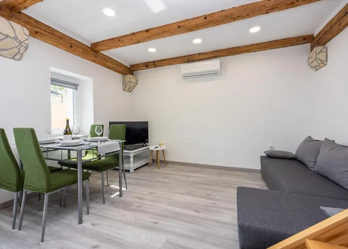 Kuca Za Odmor Tena Tatil Evi