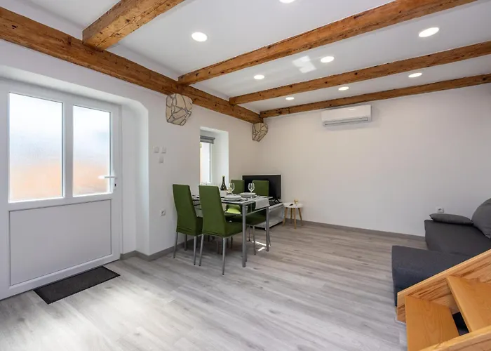 Kuca Za Odmor Tena Tatil Evi Tribalj (Primorsko-Goranska)